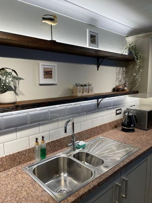 Seaside Modern Apartment Westward Ho!  Εξωτερικό φωτογραφία